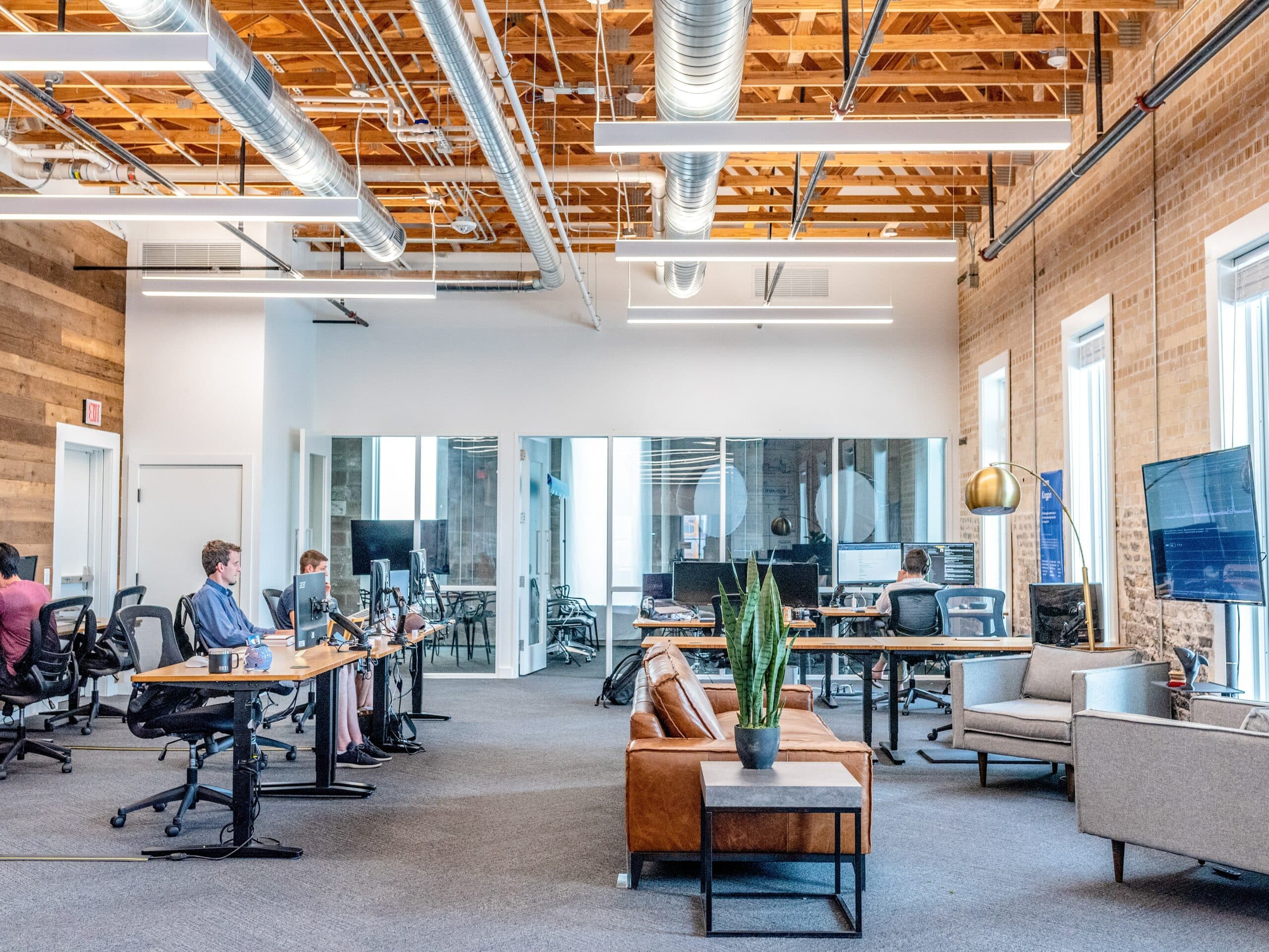 Von der Idee zum Erfolg: 3 wesentliche Schritte zum Start deines Tech-Startups