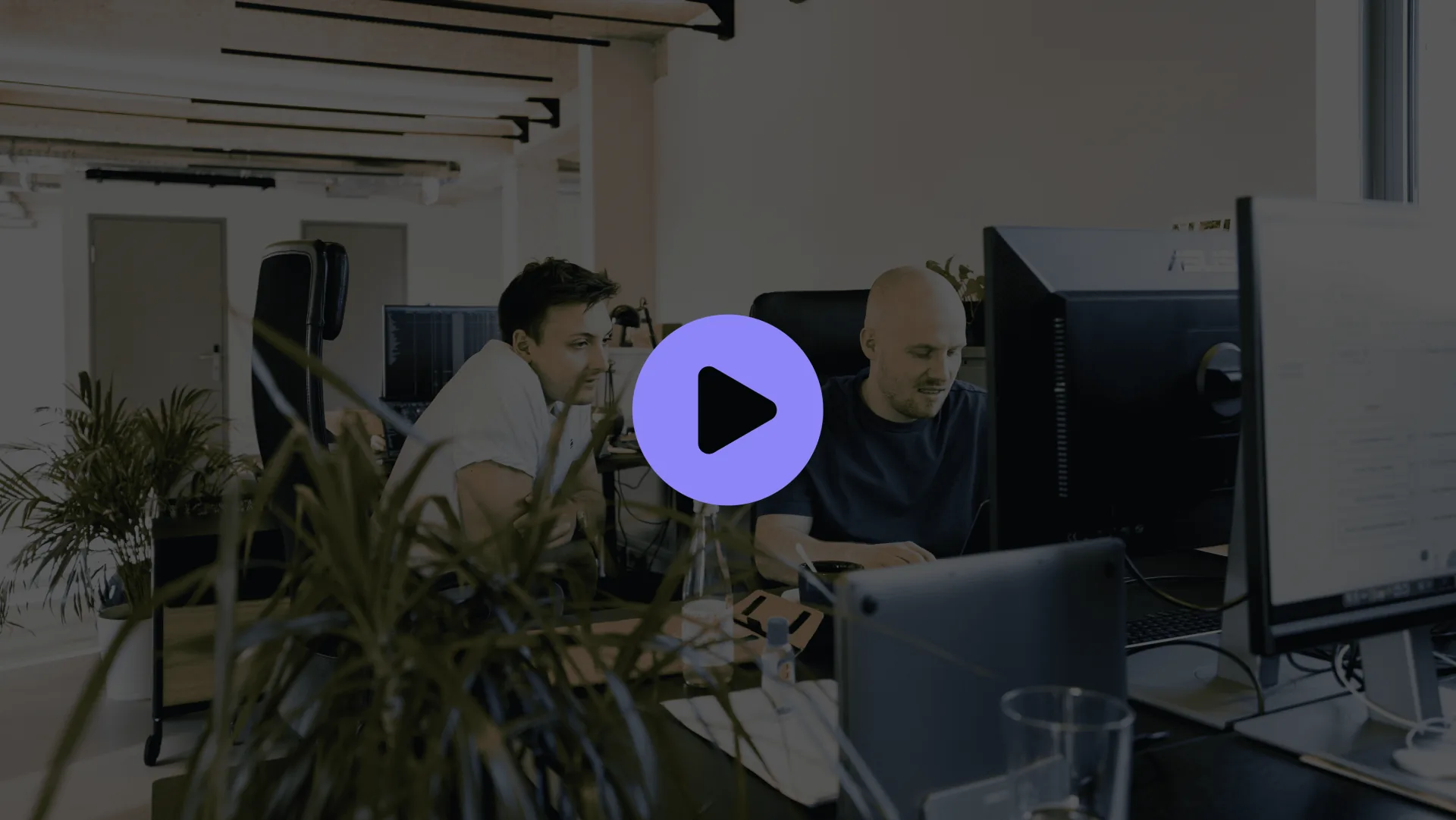 Default picture of video player